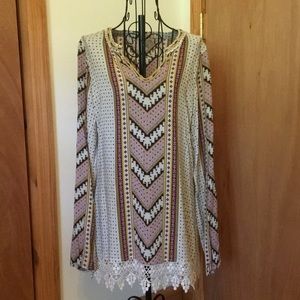 Gimmicks by BKE tunic💜